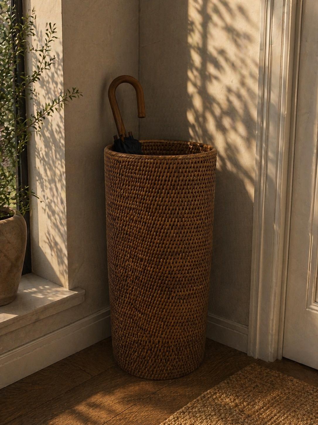 Handwoven Rattan Umbrella Stand (Natural)